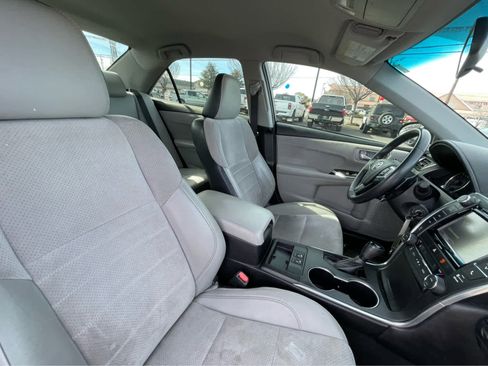 Used 2017 Toyota Camry XSE image 25