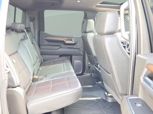 Used 2022 Chevrolet Silverado 1500 High Country w/ High Country Premium Package image 18