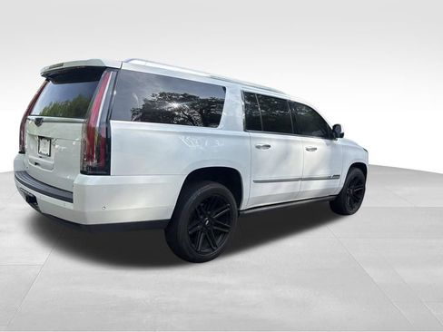 Used 2020 Cadillac Escalade ESV Premium Luxury RWD image 13