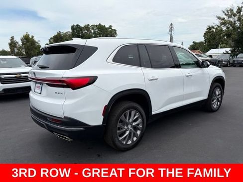 Certified 2025 Buick Enclave Preferred FWD image 6