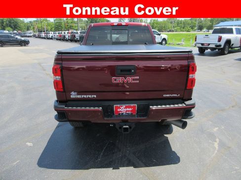Used 2016 GMC Sierra 3500 Denali w/ Duramax Plus Package AWD/4WD image 9