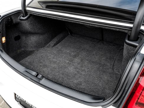 Used 2019 Chrysler 300 S image 56