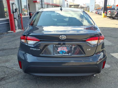 Certified 2024 Toyota Corolla LE w/ LE Convenience Package image 5