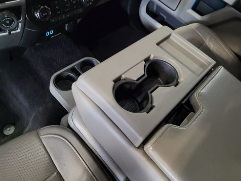 Used 2016 Ford F150 Lariat w/ Trailer Tow Package image 26