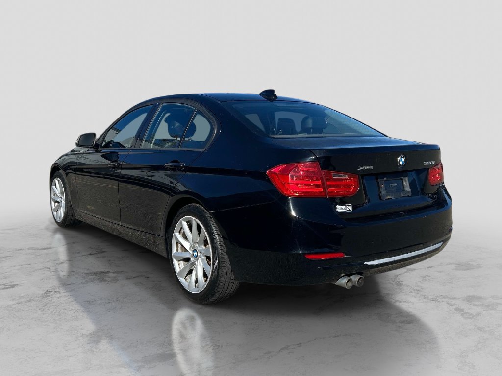 Used 2013 BMW 328i xDrive Sedan AWD/4WD image 3