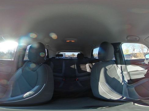 Used 2025 Chevrolet TrailBlazer LT w/ Driver Confidence Package image 40