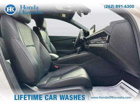 Used 2025 Honda Accord Sport image 30