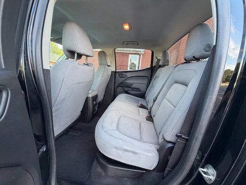 Used 2019 Chevrolet Colorado W/T w/ WT Convenience Package RWD image 15