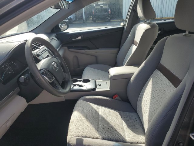 Used 2013 Toyota Camry LE FWD image 14