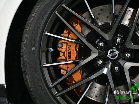 Used 2021 Nissan GT-R Premium image 53