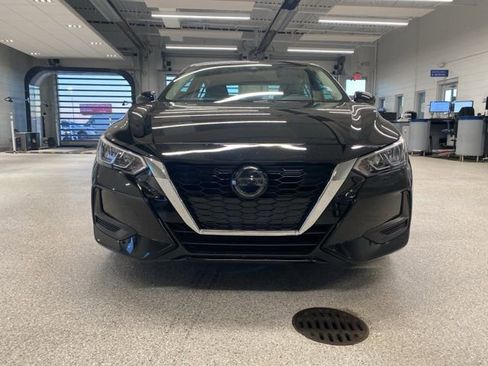 Used 2023 Nissan Sentra S image 2