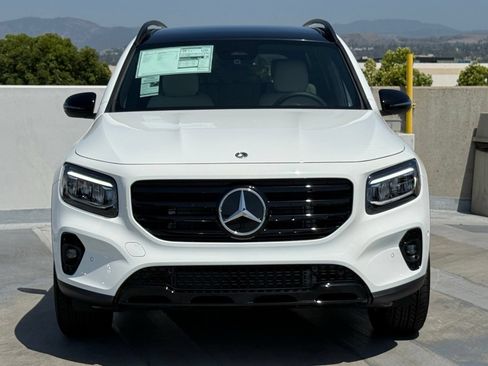 New 2026 Mercedes-Benz GLB 250 image 4