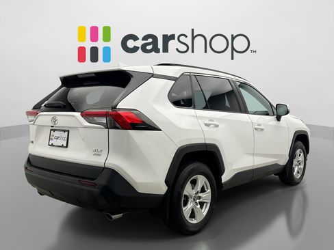 Used 2020 Toyota RAV4 XLE w/ All Weather Liner Package AWD/4WD image 5