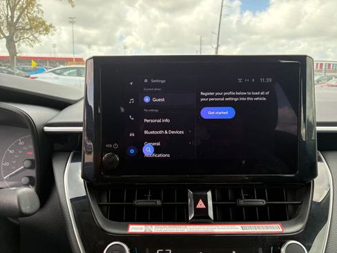 Used 2025 Toyota Corolla LE image 17