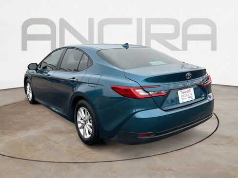 Used 2025 Toyota Camry LE FWD image 8
