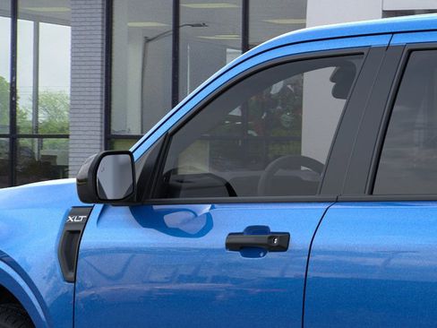 New 2025 Ford Maverick XLT w/ XLT Luxury Package image 21