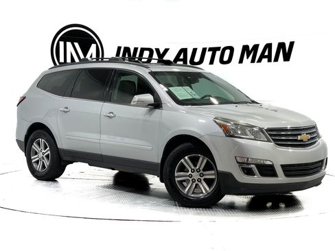 Used 2017 Chevrolet Traverse LT AWD/4WD image 2