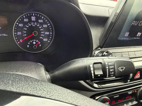 Used 2019 Kia Forte LXS FWD image 17