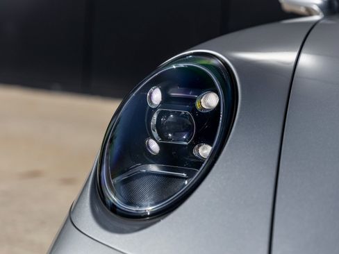 Certified 2022 Porsche 911 Carrera image 20