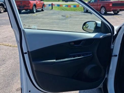 Used 2021 Hyundai Kona SE AWD/4WD image 13