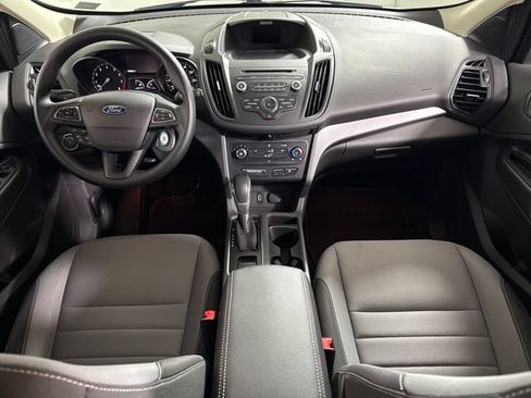 Used 2017 Ford Escape S FWD image 21