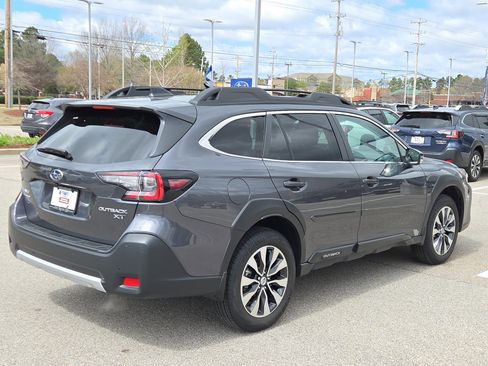 Certified 2025 Subaru Outback Limited XT image 3