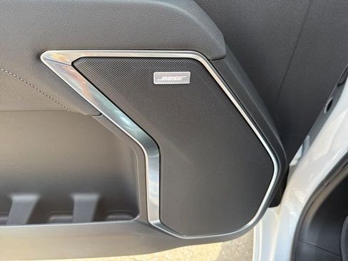 New 2026 GMC Sierra 1500 SLT w/ SLT Convenience Package AWD/4WD image 15