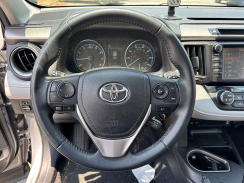Used 2017 Toyota RAV4 XLE FWD image 15
