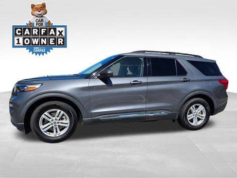Used 2021 Ford Explorer XLT w/ Equipment Group 202A RWD image 3