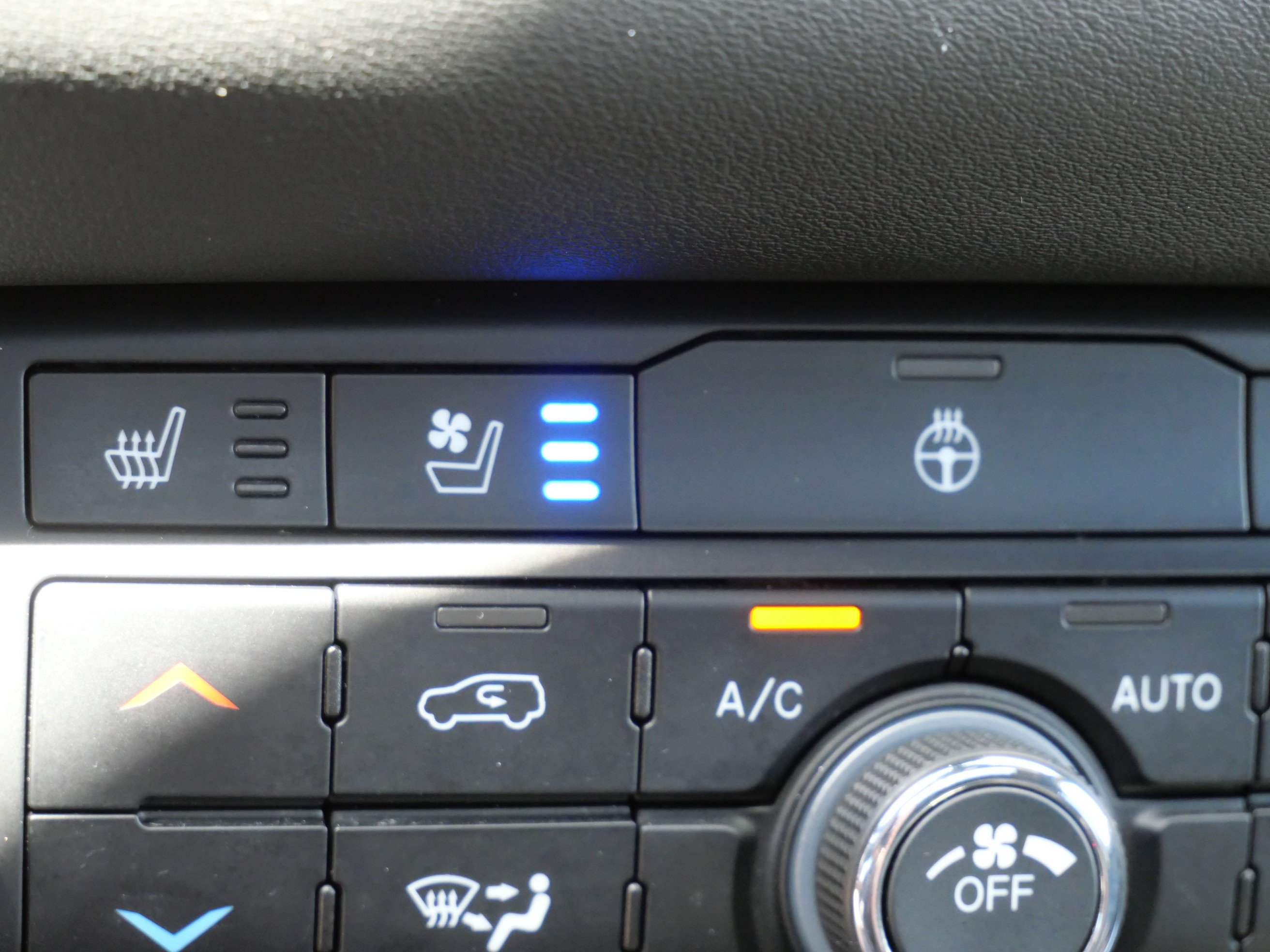 Used 2024 Dodge Durango R/T AWD/4WD image 32