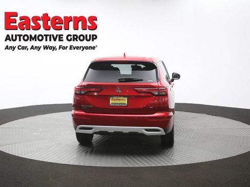 Used 2024 Mitsubishi Outlander SE AWD/4WD image 37