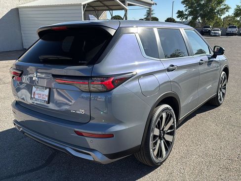 New 2026 Mitsubishi Outlander SE AWD/4WD image 7