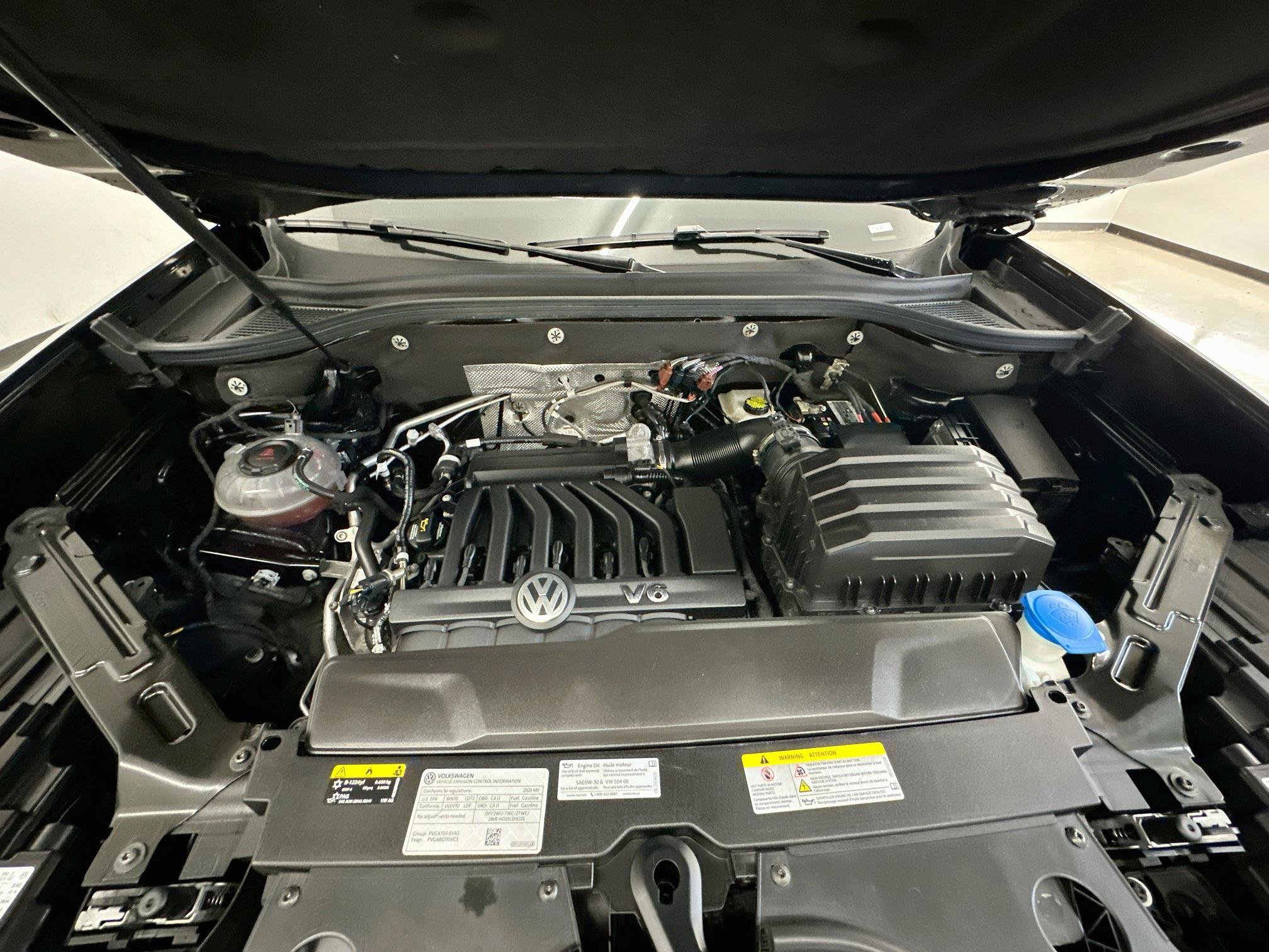 Used 2023 Volkswagen Atlas SEL Premium AWD/4WD image 37