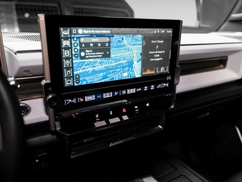 Used 2024 GMC Hummer EV 2X image 45