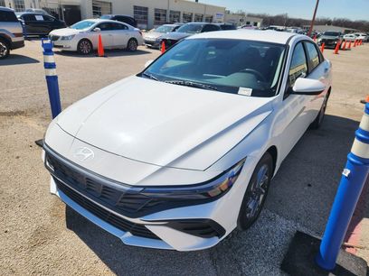 Certified 2025 Hyundai Elantra Blue