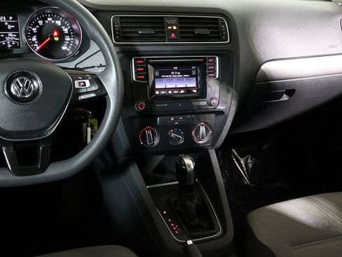Used 2017 Volkswagen Jetta S FWD image 15