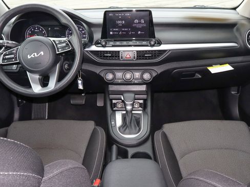 Used 2023 Kia Forte LXS image 10