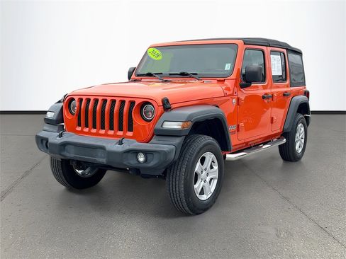 Certified 2018 Jeep Wrangler Unlimited Sport S image 3