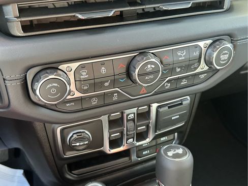 New 2026 Jeep Wrangler Sahara image 33