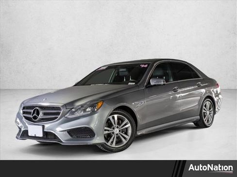 Used 2014 Mercedes-Benz E 250 BlueTEC Sedan image 1