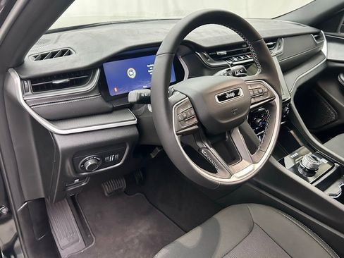 New 2026 Jeep Grand Cherokee Laredo X AWD/4WD image 11