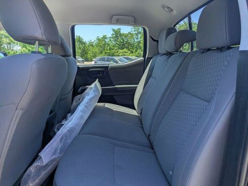 Certified 2023 Toyota Tacoma SR5 AWD/4WD image 19
