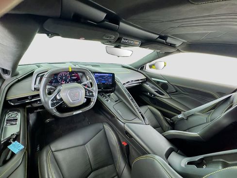 Used 2023 Chevrolet Corvette Z06 w/ Stealth Interior Trim Package RWD image 17