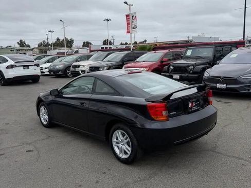 Used 2001 Toyota Celica GT FWD image 4
