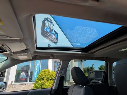 Used 2019 Subaru Forester Sport AWD/4WD image 3