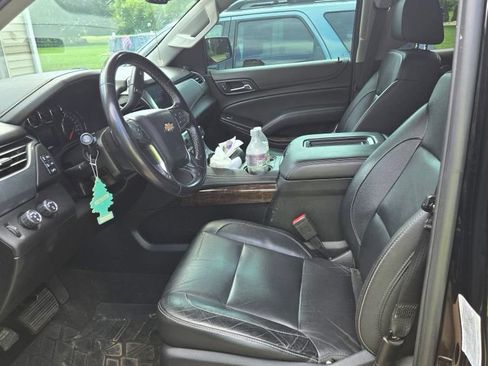 Used 2018 Chevrolet Tahoe LT w/ Z71 Midnight Edition AWD/4WD image 2