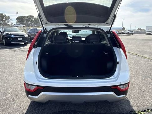 Used 2023 Kia Niro EX FWD image 25