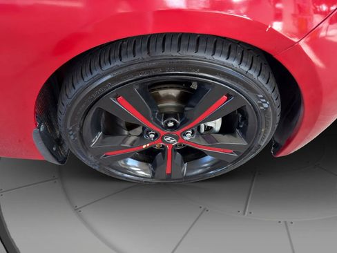 Used 2016 Hyundai Veloster w/ Option Group 02 image 21