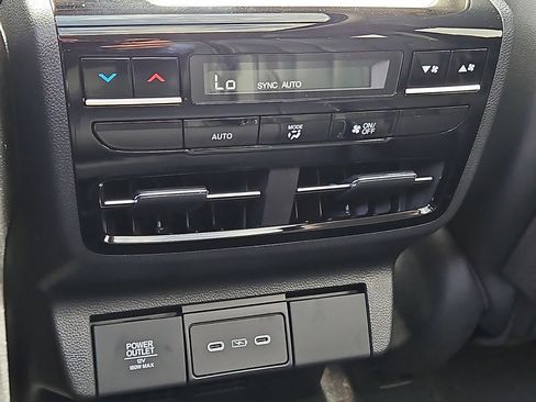New 2026 Acura MDX w/ Technology Package FWD image 14