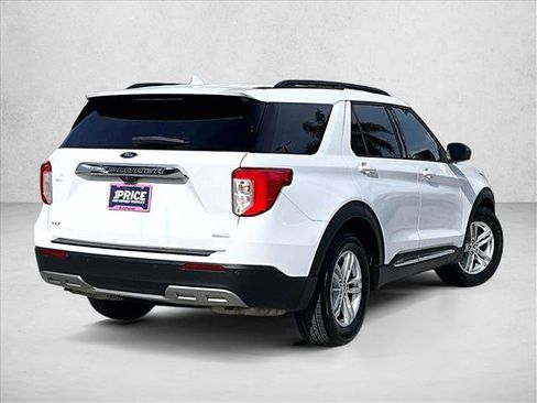 Used 2020 Ford Explorer XLT w/ Equipment Group 202A RWD image 2